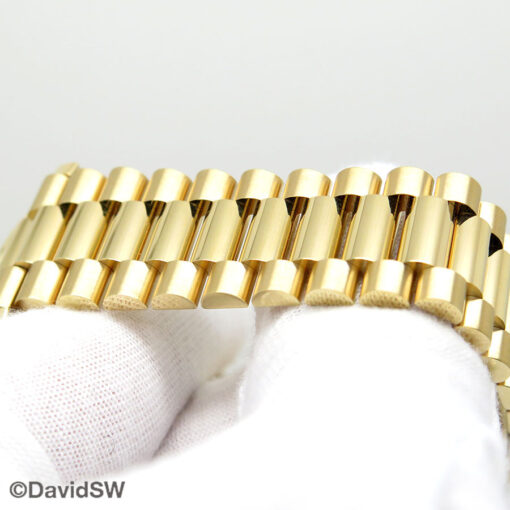 Rolex 228238 Day Date 40 18K Yellow Gold with Green Roman Dial - Image 6
