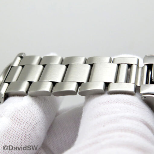 Rolex 1675 GMT Master with Red & Blue Bezel on Oyster - Image 12