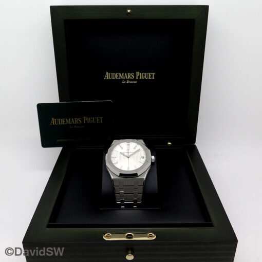 Alternative view of Audemars Piguet 15500ST Royal Oak with Silver Dial