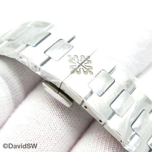 Patek Philippe 5821/1A Cubitus Automatic with Green Dial (New Model) - Image 9