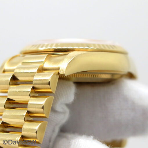Rolex 18238 Day Date 18K Yellow Gold with Champagne Stick Dial - Image 6