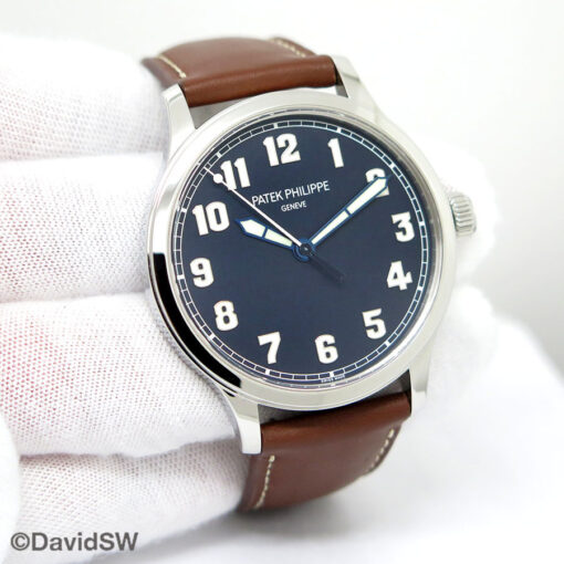 Patek Philippe 5522A Calatrava PiIot “New York” Limited Edition