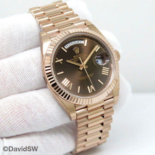 Rolex 228235 Day Date 40 18K Rose Gold with Chocolate Roman Dial (New Old Stock)