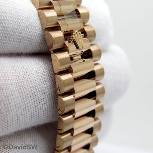 Rolex 228235 Day Date 40 18K Rose Gold with Chocolate Roman Dial (New Old Stock) - Image 7