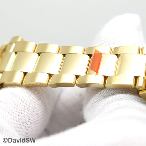 Rolex 116618LB Submariner 18K Yellow Gold (New Old Stock) - Image 8
