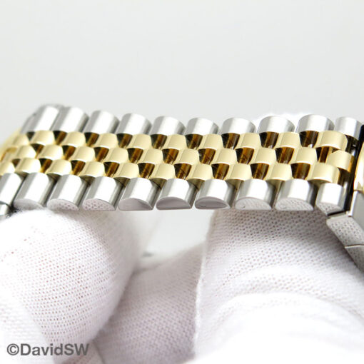 Rolex 126233 Datejust 18K/SS with Champagne Palm Motif Dial on Jubilee - Image 4