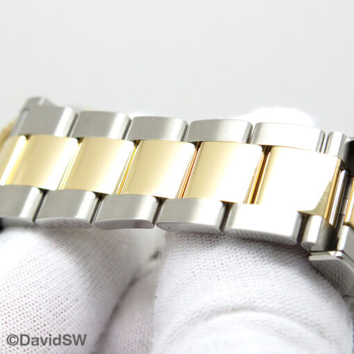 Rolex 126613LN Submariner 41 18K/SS - Image 8
