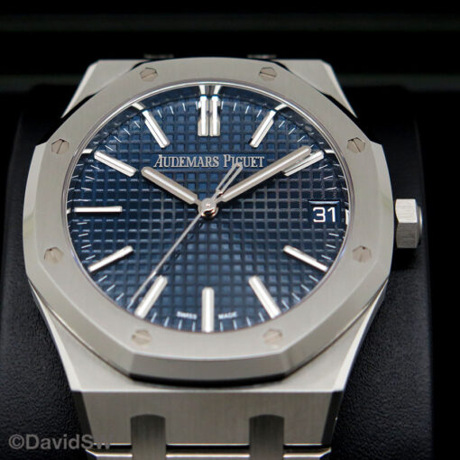 Audemars Piguet 15510ST Royal Oak with Blue Dial - Image 3