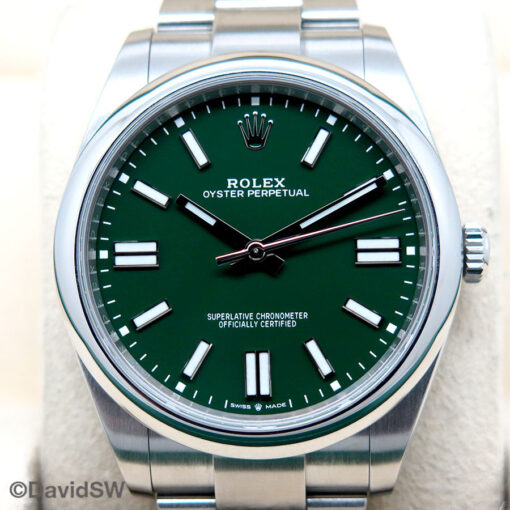 Rolex 124300 Oyster Perpetual 41 with Green Dial - Image 3
