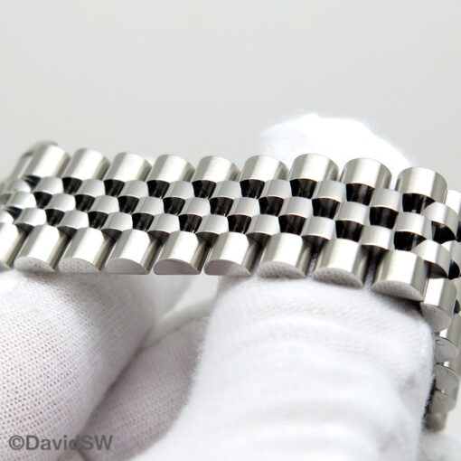 Rolex 116264 Datejust Turn-O-Graph with Black Dial on Jubilee - Image 6