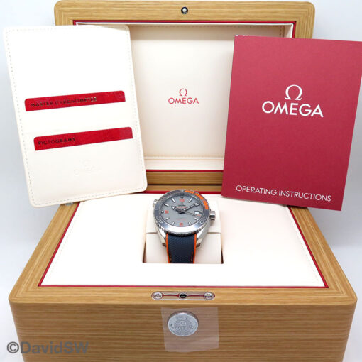Omega Seamaster Planet Ocean 600m Titanium with Gray Dial 44mm - Image 2