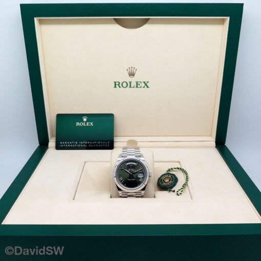 Rolex 228236 Day Date 40 Platinum with Olive Green Roman Dial - Image 2
