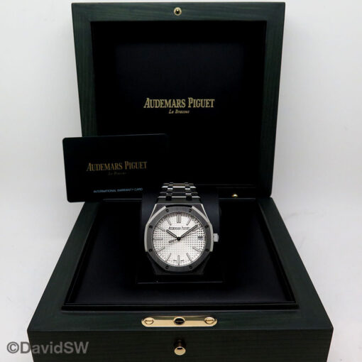 Audemars Piguet 15510ST Royal Oak with Silver Dial - Image 2