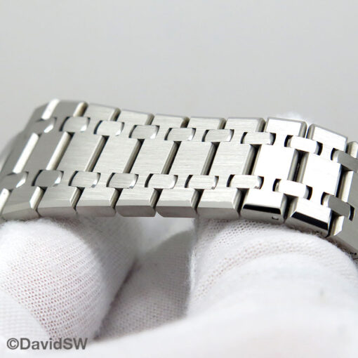 Audemars Piguet 15500ST Royal Oak with Ruthenium Dial - Image 7