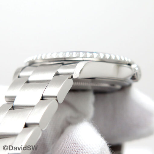 Rolex 16710 GMT Master II with Red & Blue Bezel - Image 8