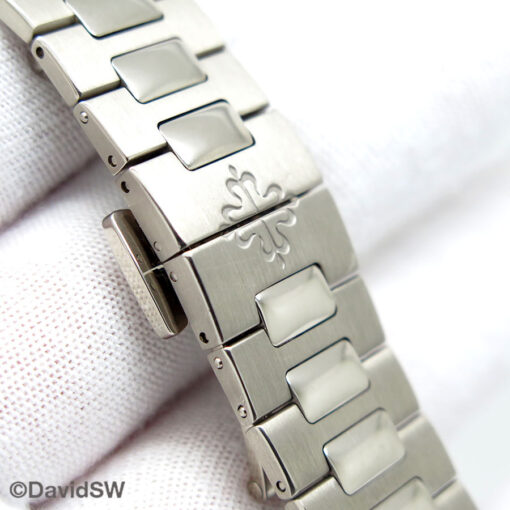 Patek Philippe 5740/1G Nautilus Perpetual Calendar Moonphase - Image 8