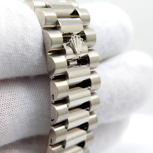 Rolex 118239 Day Date 18K White Gold with Blue Dial on President - Image 7