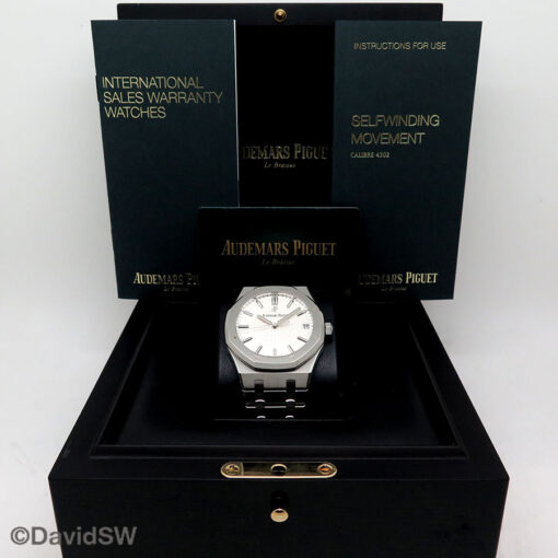Alternative view of Audemars Piguet 15500ST Royal Oak with Silver Dial