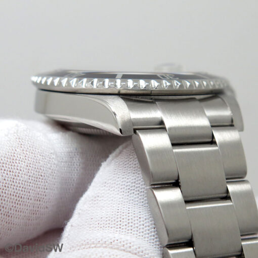 Rolex 16610LN Submariner - Image 9