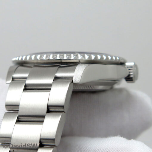 Rolex 16610LN Submariner - Image 8