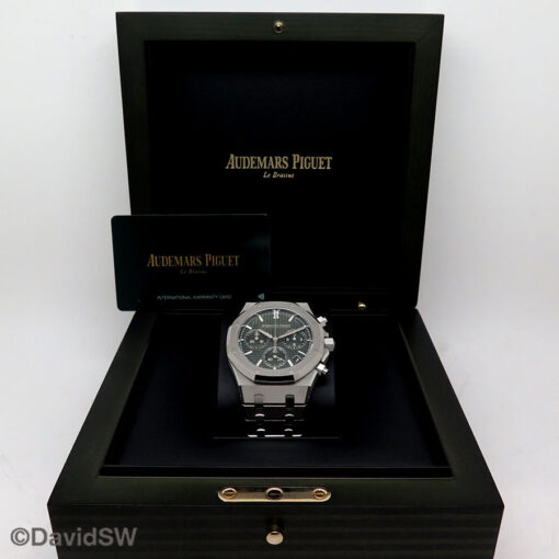 Alternative view of Audemars Piguet 26240ST Royal Oak Chronograph with Green Dial