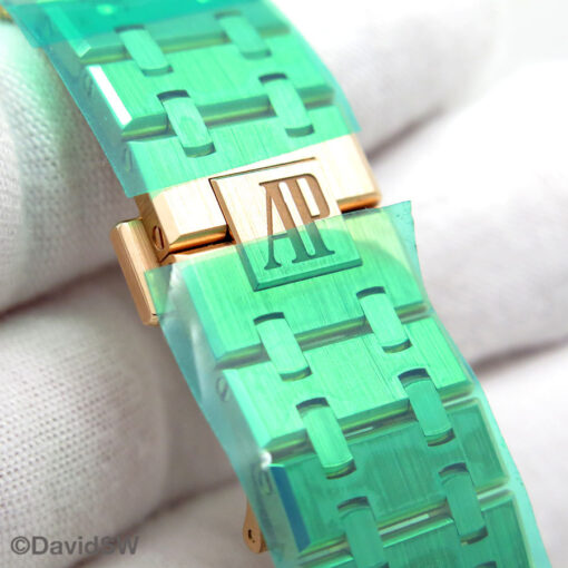 Audemars Piguet 26240OR Royal Oak Chronograph with Green Dial - Image 9