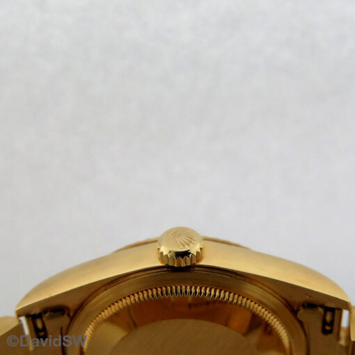 Rolex 18238 Day Date 18K Yellow Gold with White Roman Dial - Image 4