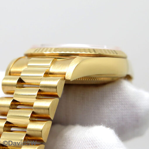 Rolex 18238 Day Date 18K Yellow Gold with White Roman Dial - Image 6
