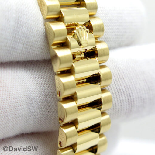 Rolex 118238 Day Date 18K Yellow Gold with Champagne Roman Diamond Dial - Image 7