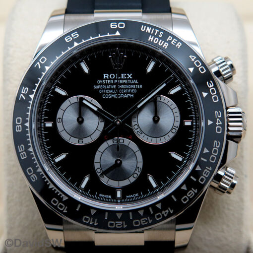 Rolex 126519LN Cosmograph Daytona 18K White Gold with Black Dial on Oysterflex - Image 3