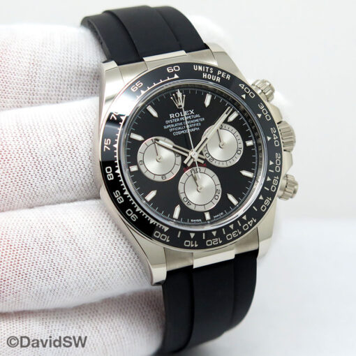 Rolex 126519LN Cosmograph Daytona 18K White Gold with Black Dial on Oysterflex