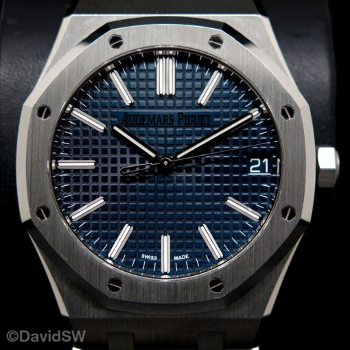 Audemars Piguet 15510ST Royal Oak with Blue Dial - Image 3