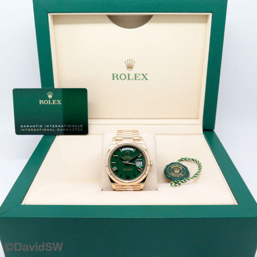 Rolex 228238 Day Date 40 18K Yellow Gold with Green Roman Dial - Image 2