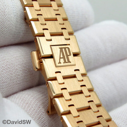 Audemars Piguet 15500OR Royal Oak 18K Rose Gold with Black Dial - Image 8