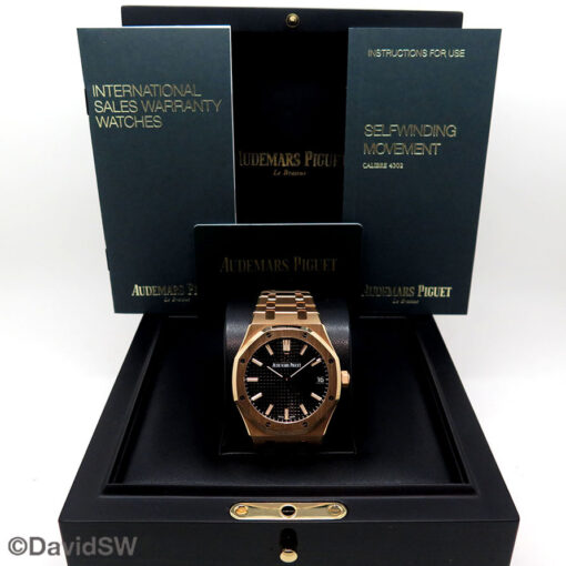 Alternative view of Audemars Piguet 15500OR Royal Oak 18K Rose Gold with Black Dial