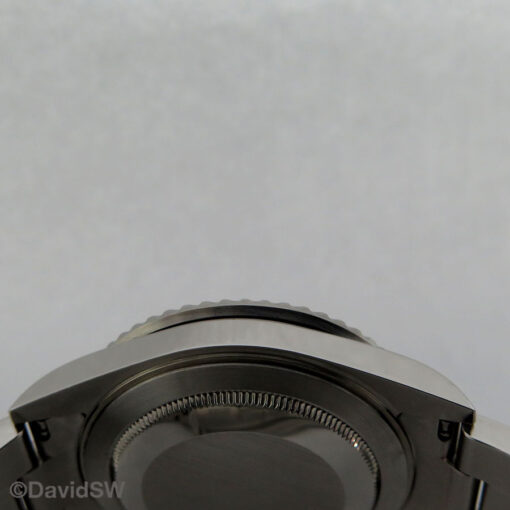 Rolex 16710 GMT Master II with Red/Black Bezel - Image 5