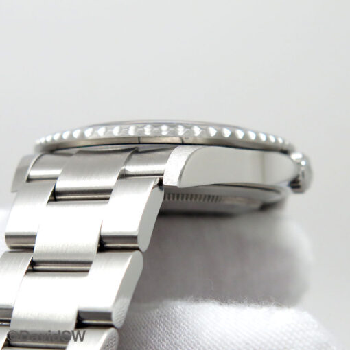 Rolex 16710 GMT Master II with Red/Black Bezel - Image 8