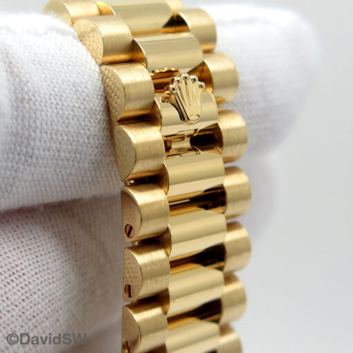 Rolex 118208 Day Date 36 18K Yellow Gold with White Roman Dial - Image 7