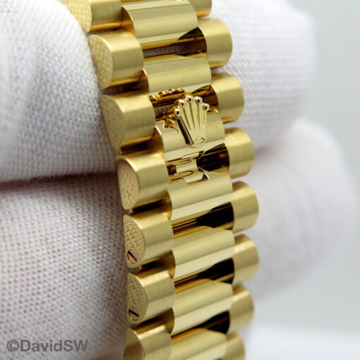 Rolex 228238 Day Date 40 18K Yellow Gold with Silver Roman Dial - Image 7