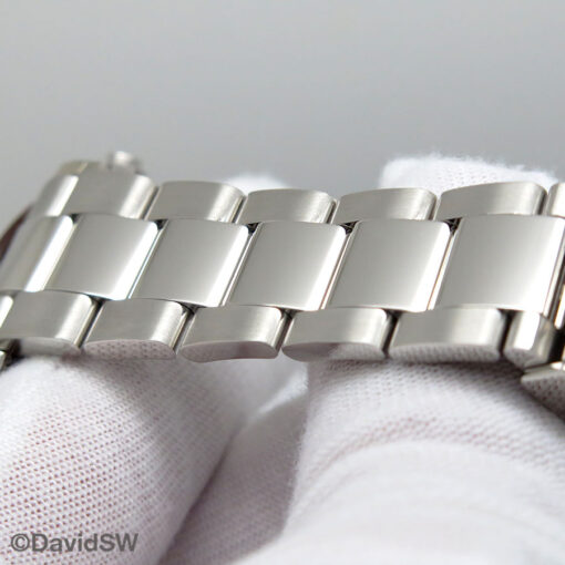 Rolex 116506 Cosmograph Daytona Platinum with Ice Blue Dial - Image 8