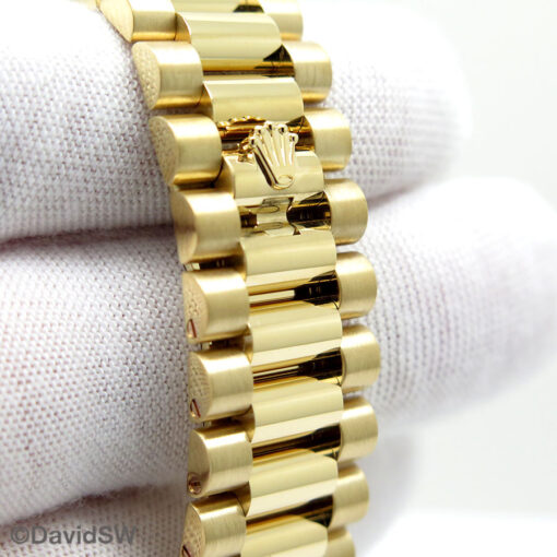 Rolex 228238 Day Date 40 18K Yellow Gold with Silver Roman Dial - Image 7