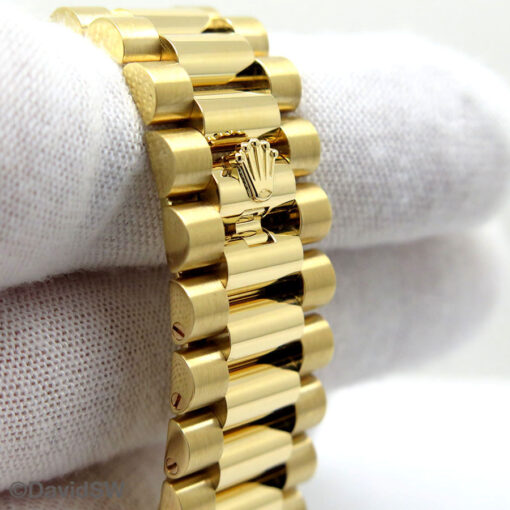 Rolex 228238 Day Date 40 18K Yellow Gold with White Roman Dial - Image 7