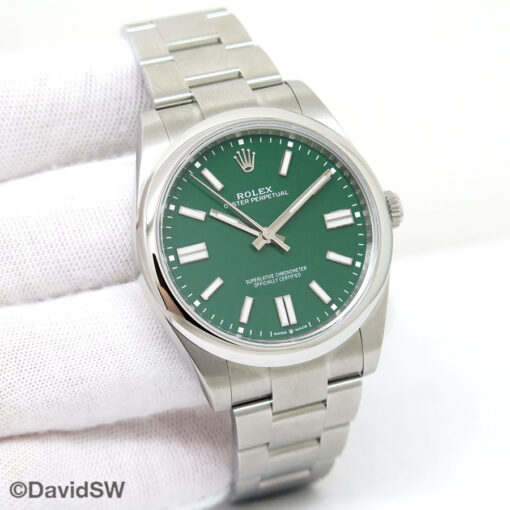 Rolex 124300 Oyster Perpetual 41 with Green Dial