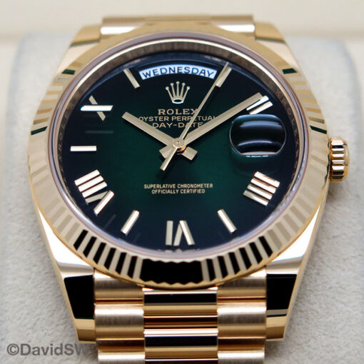 Rolex 228238 Day Date 40 18K Yellow Gold with Ombre Green Roman Dial - Image 3