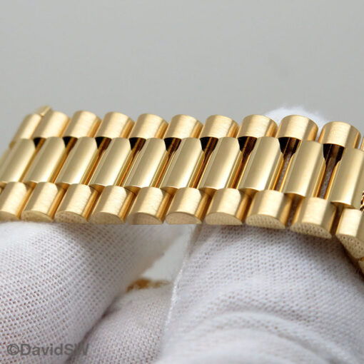 Rolex 228238 Day Date 40 18K Yellow Gold with Ombre Green Roman Dial - Image 8