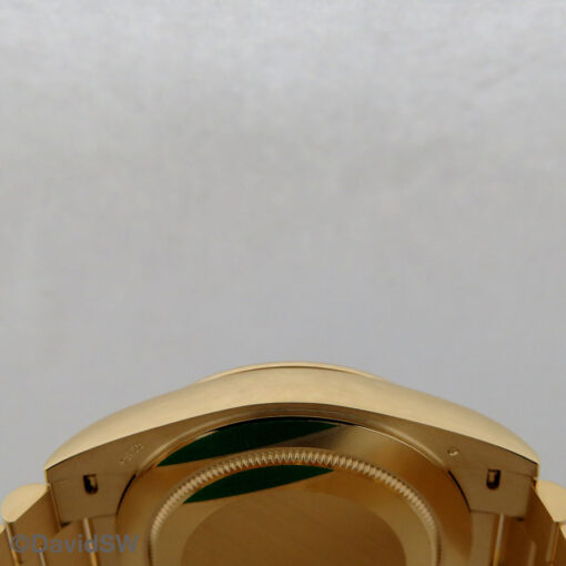Rolex 228238 Day Date 40 18K Yellow Gold with Ombre Green Roman Dial - Image 5