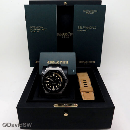 Audemars Piguet 15720CN Royal Oak Offshore Diver 18K White Gold Limited Edition - Image 2