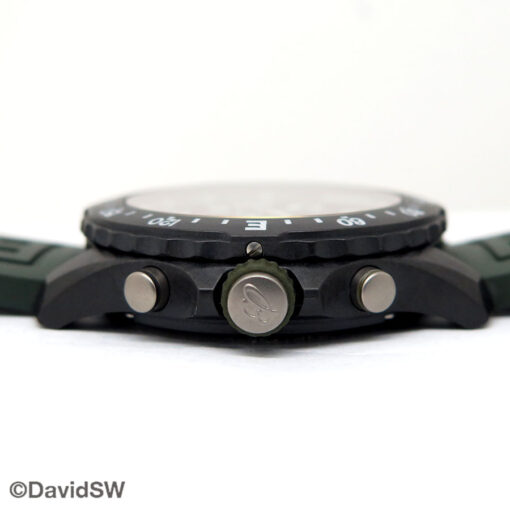 Breitling X82310 Endurance Pro SuperQuartz Green - Image 5