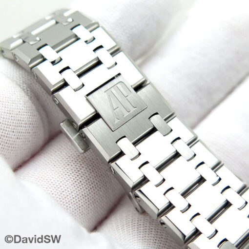 Audemars Piguet 15500ST Royal Oak with Silver Dial - Image 8