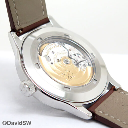 Patek Philippe 5522A Calatrava PiIot “New York” Limited Edition - Image 4
